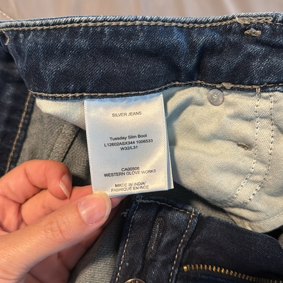 Silver Jeans, Tuesday Slim Boot, W/32 L/31 - Picture 6 of 6